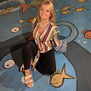 Meet your Posher, Lana